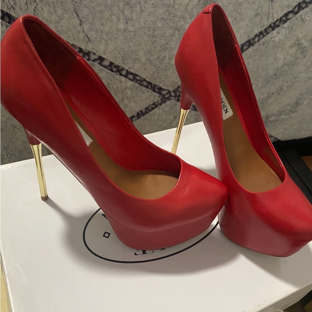 Steve Madden heels size 6.5